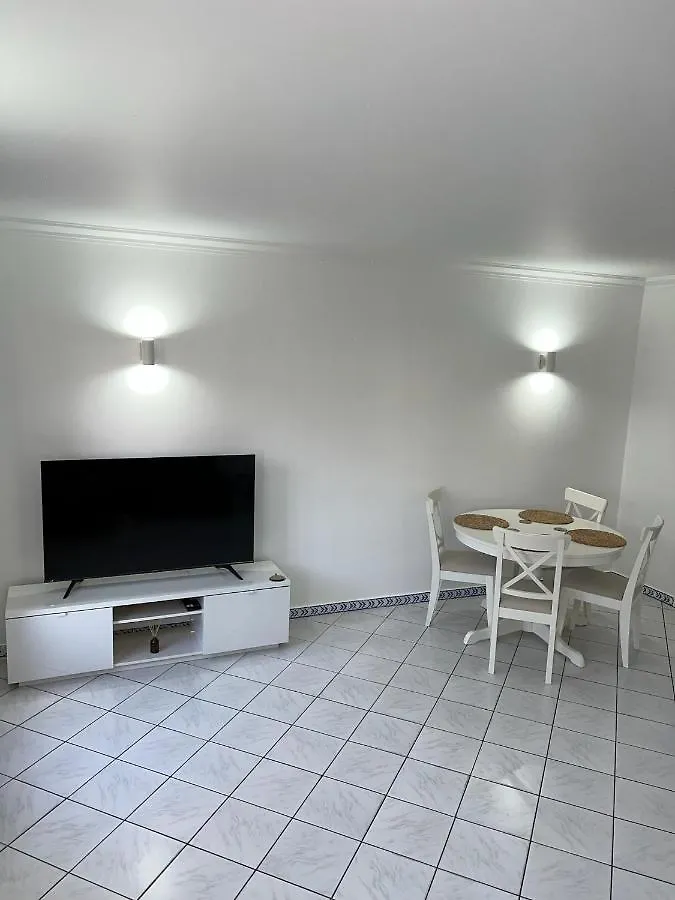 Relaxing 2 Bedroom House 5 Minutes Away From Vilamoura Marina Quarteira Holiday home